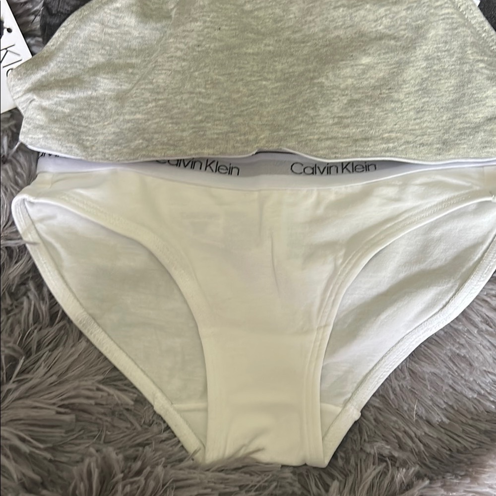 NWT size S girl bundle Calvin Klein Black and Gray Bralette Intimates Collection - Picture 7 of 8